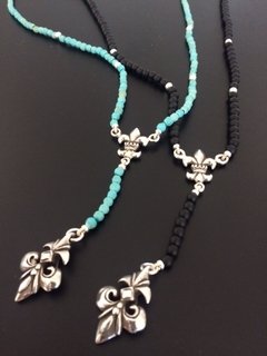 Collar tipo Rosario de Onix & Plata FLOR DE LIS - comprar online