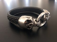 Pulsera Doble Calavera cuero pespunte
