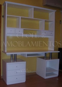 Escritorio GEMET c/ alzada - Linea madera - comprar online