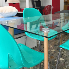 Mesa Vidrio 1,40 x 0,80 + 4 Sillas Nina Cromo en color aqua ENTREGA INMEDIATA. - comprar online