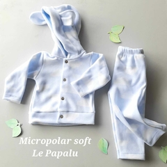 CONJUNTO NUBES EN MICROPOLAR CON CAPUCHA Y OREJITAS 