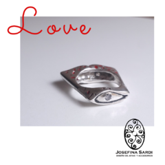 Anillo labios Love en internet