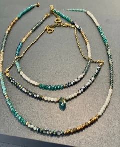 Art.2305 Collar largo cristales Colette gold verde.