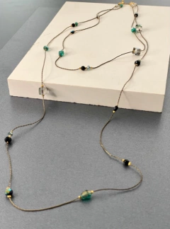 Art.2306 Collar largo doble hilos Colette gold verde. (copia)