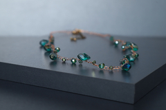 Art. 2201 Collar Cecile tejido gold verde esmeralda. - sacrecoeur