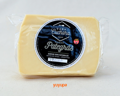 Queso Pategrás Agroecológico al Natural ´´Doña Cuchara´´ (Cuña de 300 Gr. Aprox.)