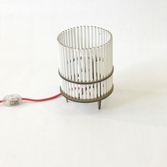 Mora Lamp Edicion Blanca y Roja - tienda online