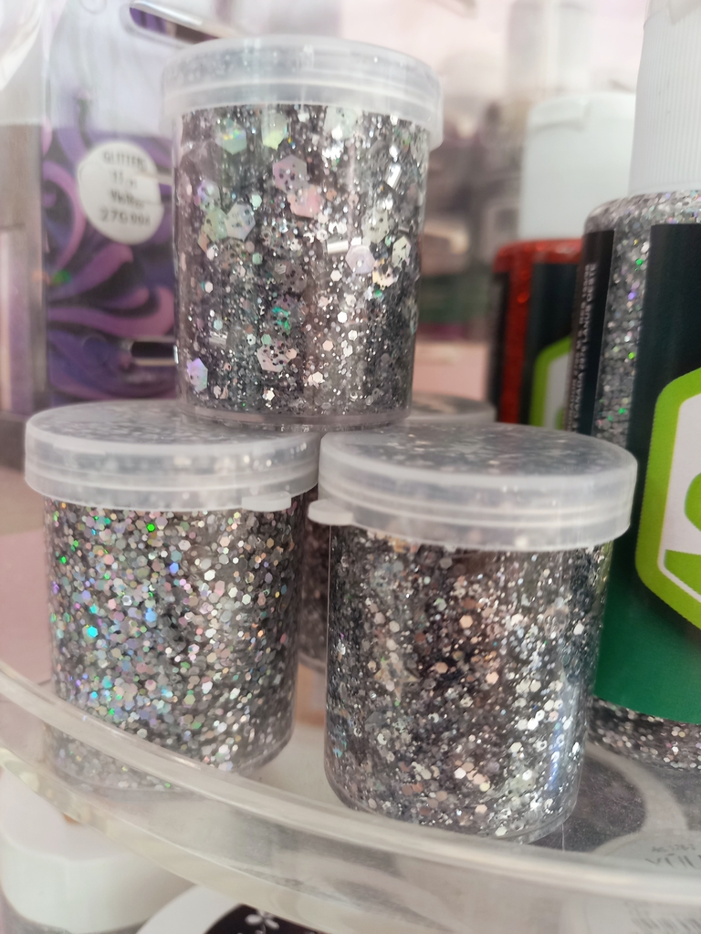 Glitter en gel Comprar en MARIA LISAN MAKE UP STORE