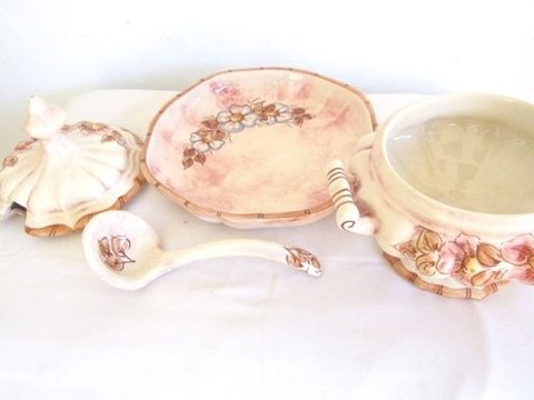Fino Adorno Centro De Mesa Salsera Porcelana Rebajada!! - comprar online