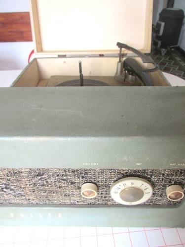 Radio Tocadisco Philco Tipo Valija Funcionando Perfecto en internet