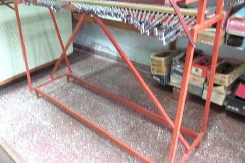 Mostrador Exhibidor De Tienda Para 114 Pantalones en internet