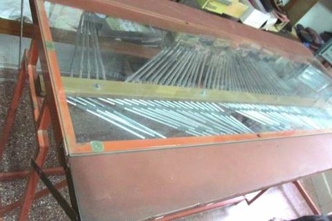 Mostrador Exhibidor De Tienda Para 114 Pantalones - comprar online