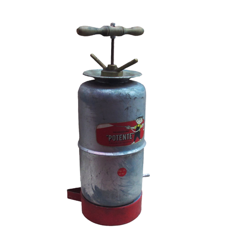 Fumigador antiguo de aluminio
