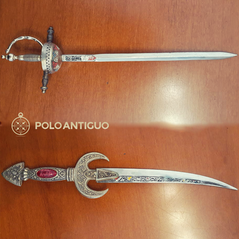 Imagen de Colección de cuchillos y dagas árabes