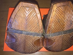 Estribos de madera y hierro - Polo Antiguo - Antigüedades en Argentina