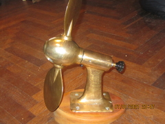 Hélice de bronce inglés en internet