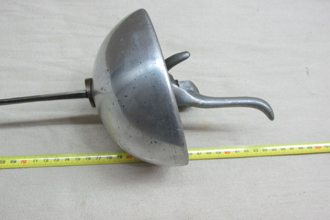 Antiguo Florete de Esgrima con inscripciones: C.M. y “P24” - comprar online