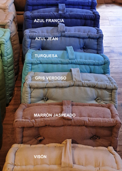 PROMO 2X1 Almohadón de piso tatami cuadrado puff artesanal sustentable en colores de stock