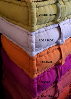 PROMO 2X1 Almohadón de piso tatami cuadrado puff artesanal sustentable en colores de stock - tienda online