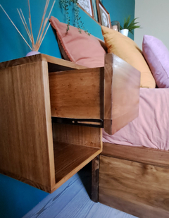 Cama Japonesa Cajonera con respaldo madera sustentable pallet reciclado