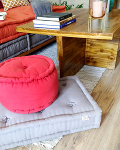 Almohadón tatami redondo puff en panamá artesanal sustentable rehutilizable con manija