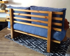 Imagen de Sillón Ikigai sustentable en madera y textil