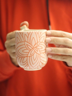 taza flor de loto naranja/rosa