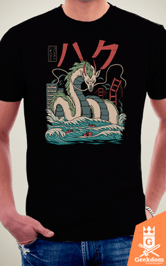 Camiseta A Viagem de Chihiro - Haku Kaiju - by Vincent Trinidad Art | Geekdom Store | www.geekdomstore.com 