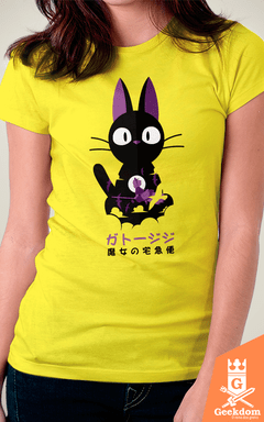 Camiseta Kiki - Gato Mágico - by Albertocubatas | Geekdom Store | www.geekdomstore.com 