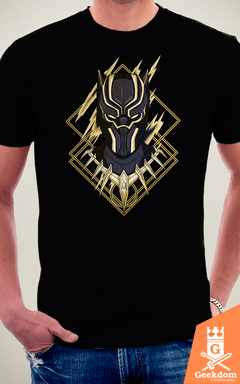 Camiseta Pantera Negra - Rei e Herói - by Piccolo | Geekdom Store | www.geekdomstore.com 