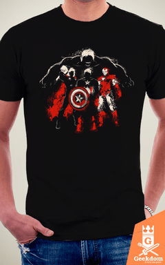 Camiseta Vingadores - Unidos - by Le Duc | Geekdom Store | www.geekdomstore.com