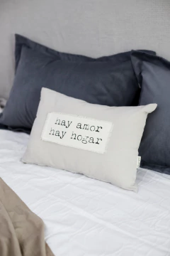 ALMOHADON HAY AMOR 35X50 - COLOR GRIS PERLA
