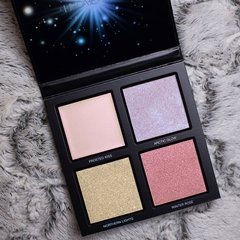 Huda Beauty - 3D Highlighter Palette Winter Solstice - comprar online