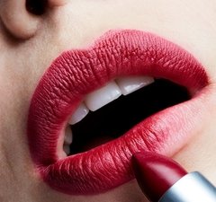 Mac Cosmetics - Matte Lipstick D For Danger - comprar online