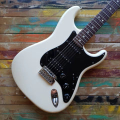 FENDER STRATOCASTER AMERICAN SPECIAL 2015 - comprar online