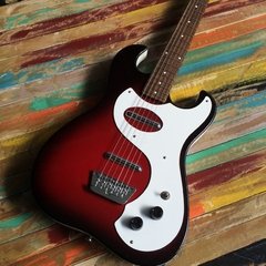 Danelectro 63 Red Sparkle en internet