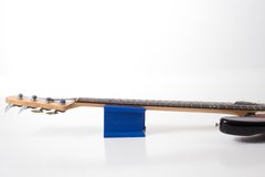Imagen de MusicNomad - Cradle Cube - Neck Support For All Stringed Instruments - MN206