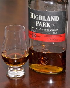 Whisky Single Malt Highland Park 18 Años 700ml En Estuche. en internet