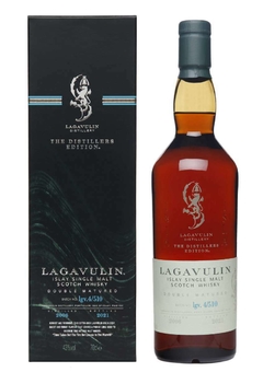 Whisky Single Malt Lagavulin The Destillers Edition.