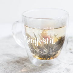 Taza de Vidrio - MANIFEST IT en internet