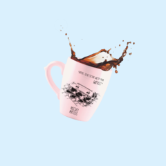 Taza Bombé - “Huevos, en la cocina hacen falta huevos” Miguel Mateos - ENUNPUNTO tazas y vasos de diseño