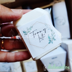 Kit de Toilette Femenino Premium [Pedilo con tu diseño favorito] - comprar online