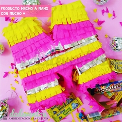 PIÑATA LETRA M - tienda online