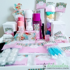 Kit de Toilette Femenino Premium 15 años [PEDILO CON TU DISEÑO FAVORITO] en internet
