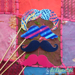 Kit para Photobooth de colores con emoticones - 25 Accesorios para el rincón de fotos