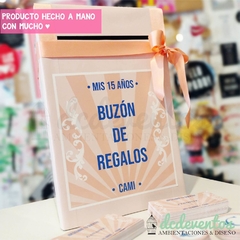 COMBO 15 AÑOS: Buzón de regalos + raspaditas + cajitas souvenirs + stickers (PEDILO CON TU TEMÁTICA FAVORITA) - comprar online