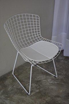 Silla Bertoia en internet