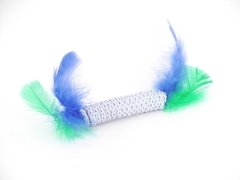 Cilindros con hilo de color, plumas x 6 unidades.