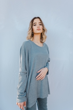 Sweater TILDA | Celeste [a pedido!] - comprar online