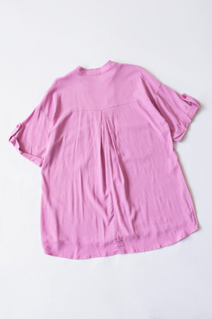Blusa LUCERO, Blusa cuello mao con cartera y bolsillo con pestaña - comprar online